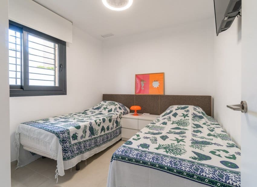3 sypialnia Apartament na sprzedaż w Playa Flamenca z basenem - 450 000 € (Ref: 10062803)