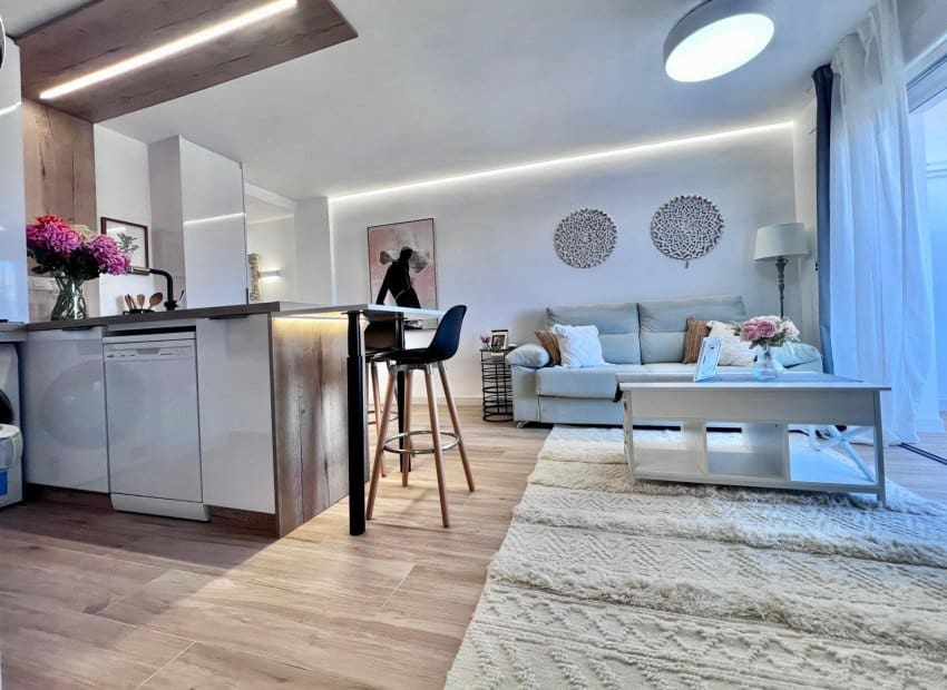 3 camera da letto Appartamento in vendita in Punta Prima con piscina - 259.700 € (Rif: 10071699)