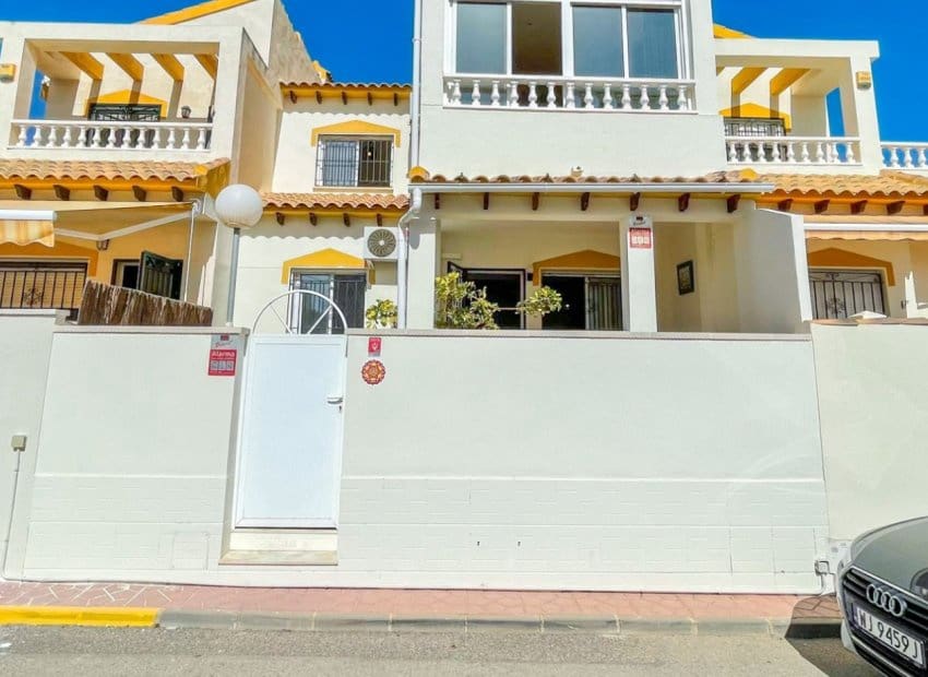 3 sypialnia Dom na sprzedaż w Los Altos z basenem - 268 800 € (Ref: 10071700)