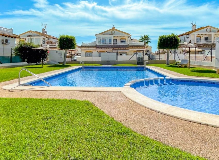 3 sypialnia Dom na sprzedaż w Los Altos z basenem - 268 800 € (Ref: 10071700)