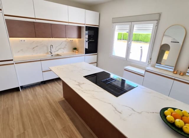 4 Zimmer Villa zu verkaufen in Doña Pepa, Rojales mit Pool - 530.000 € (Ref: 10071704)