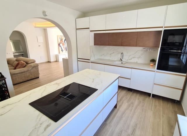 4 Zimmer Villa zu verkaufen in Doña Pepa, Rojales mit Pool - 530.000 € (Ref: 10071704)