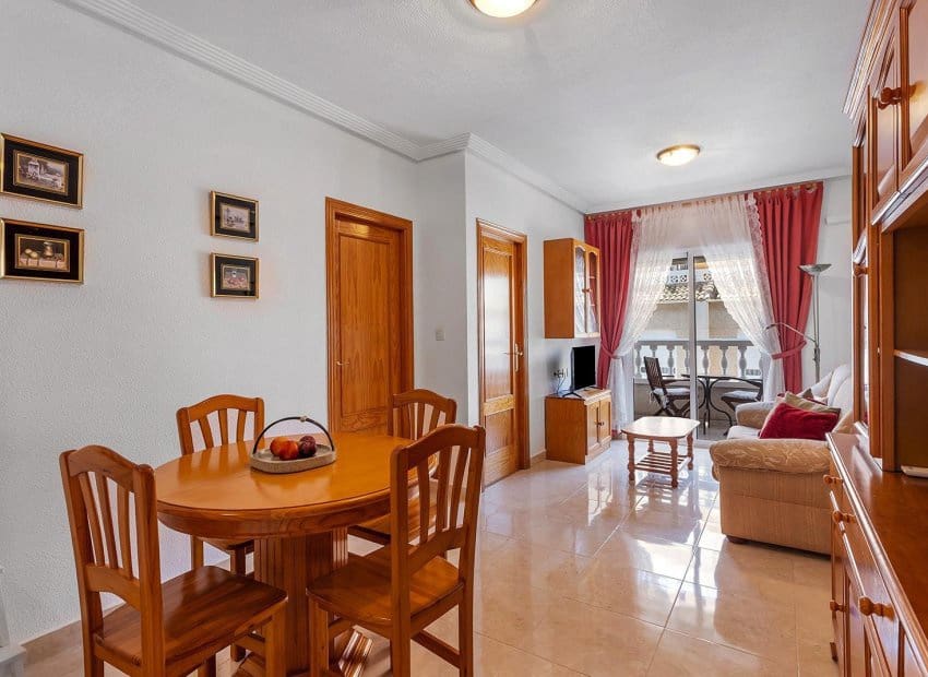 2 sovrum Lägenhet till salu i Torrevieja - 125 000 € (Ref: 10076853)