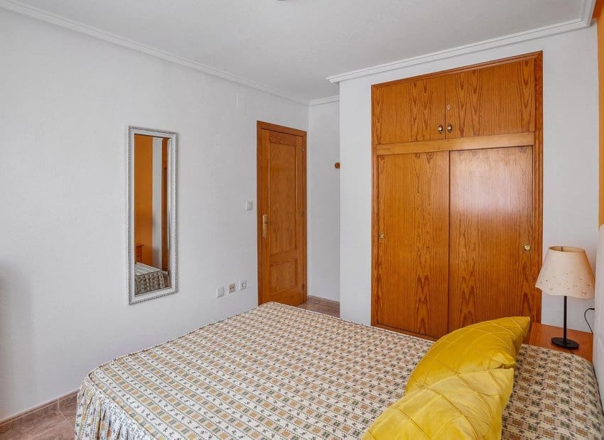 2 sovrum Lägenhet till salu i Torrevieja - 125 000 € (Ref: 10076853)