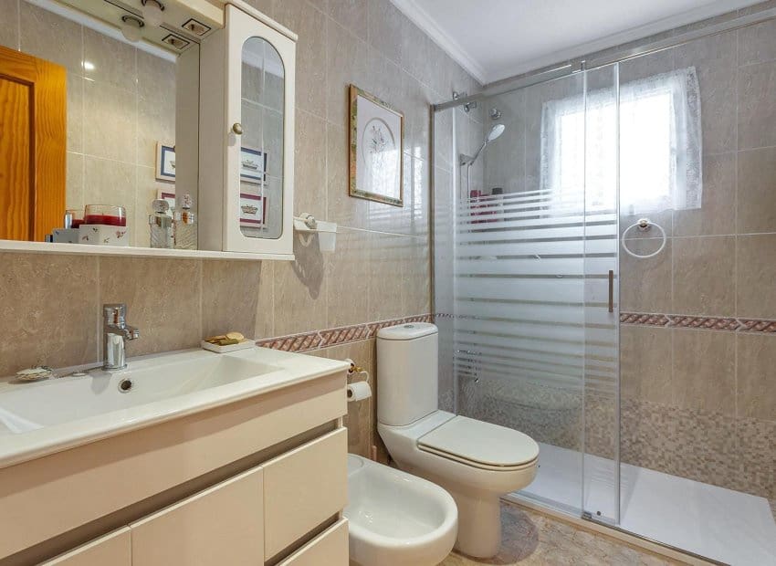 2 sovrum Lägenhet till salu i Torrevieja - 125 000 € (Ref: 10076853)