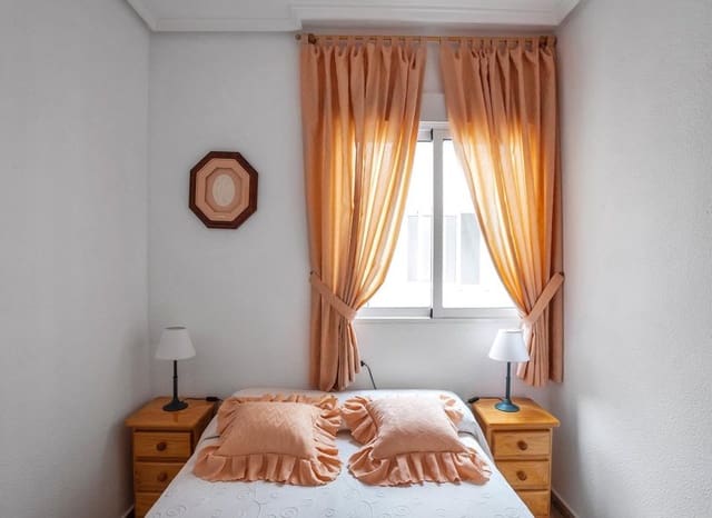 2 chambre Appartement à vendre à Centro - Muelle Pesquero, Torrevieja - 125 000 € (Ref: 10076853)