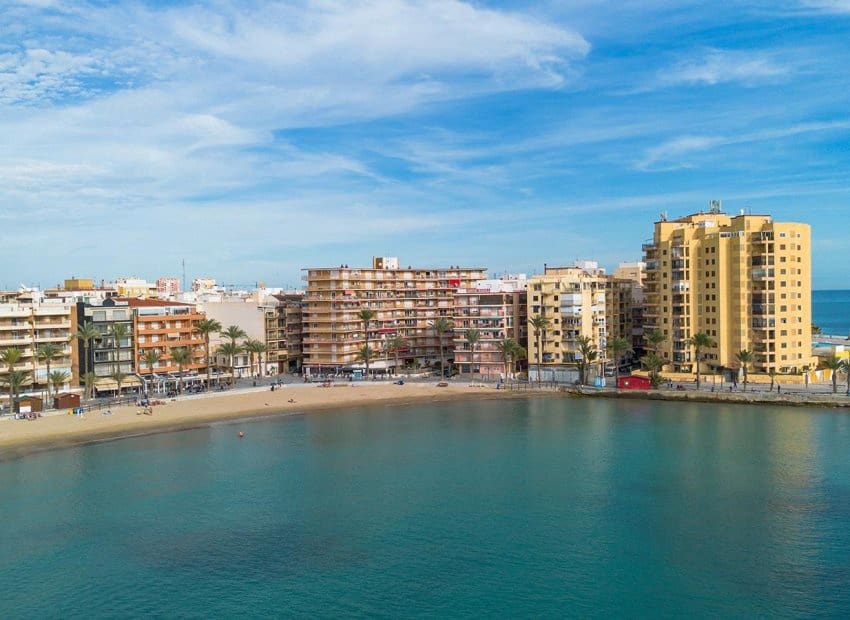 2 sovrum Lägenhet till salu i Torrevieja - 125 000 € (Ref: 10076853)