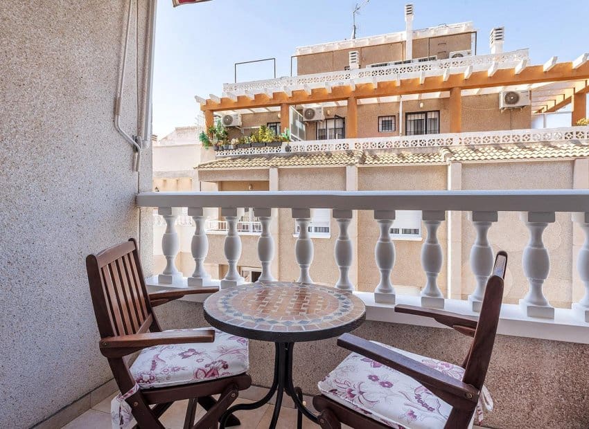 2 sovrum Lägenhet till salu i Torrevieja - 125 000 € (Ref: 10076853)