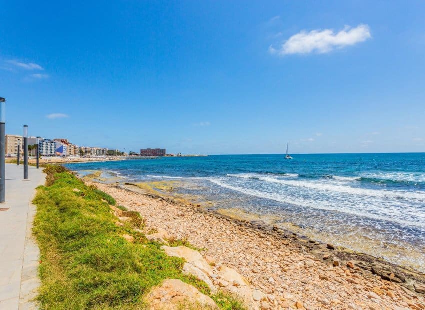 2 sovrum Lägenhet till salu i Torrevieja - 125 000 € (Ref: 10076853)