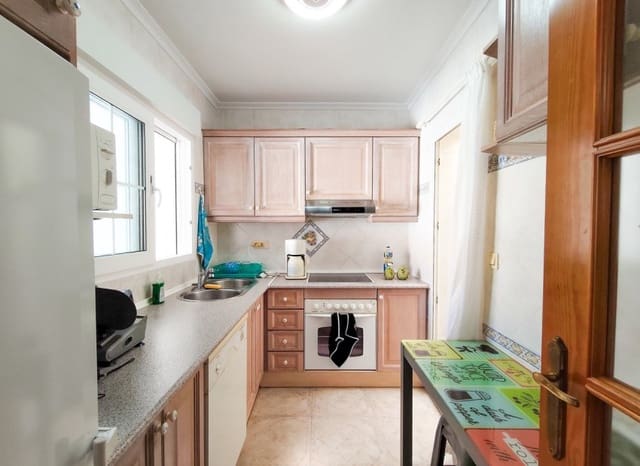 2 makuuhuone Omakotitalo myytävänä paikassa Playa Flamenca, Orihuela mukana uima-altaan - 229 900 € (Ref: 10076855)