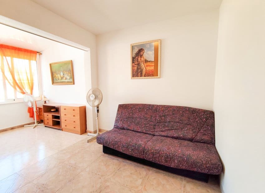 2 makuuhuone Omakotitalo myytävänä paikassa Playa Flamenca mukana uima-altaan - 229 900 € (Ref: 10076855)