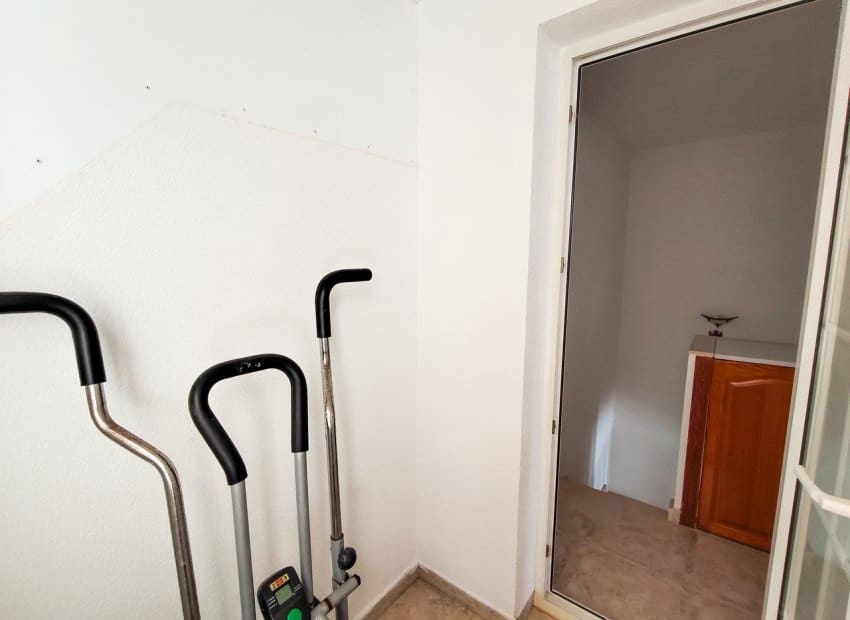 2 makuuhuone Omakotitalo myytävänä paikassa Playa Flamenca mukana uima-altaan - 229 900 € (Ref: 10076855)