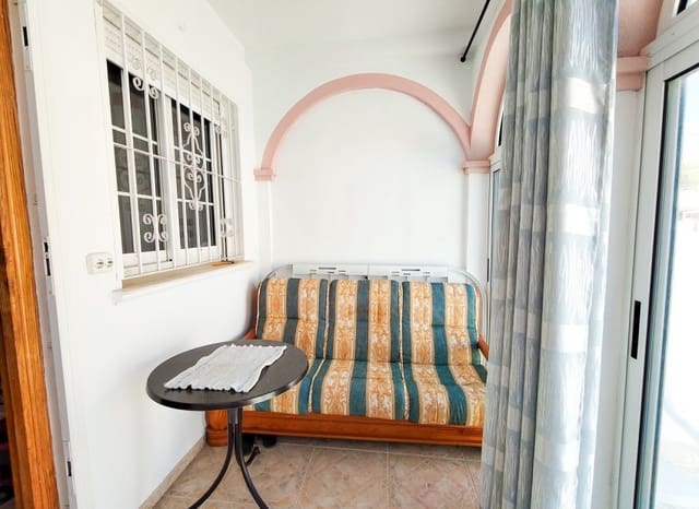 2 makuuhuone Omakotitalo myytävänä paikassa Playa Flamenca, Orihuela mukana uima-altaan - 229 900 € (Ref: 10076855)