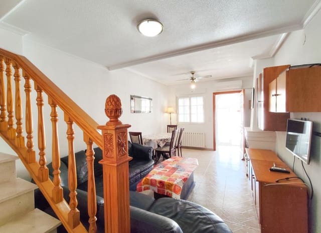2 makuuhuone Omakotitalo myytävänä paikassa Playa Flamenca, Orihuela mukana uima-altaan - 229 900 € (Ref: 10076855)