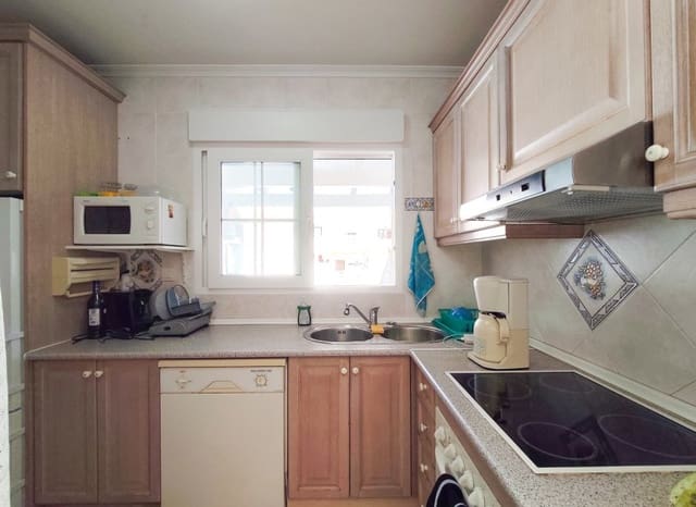 2 makuuhuone Omakotitalo myytävänä paikassa Playa Flamenca, Orihuela mukana uima-altaan - 229 900 € (Ref: 10076855)