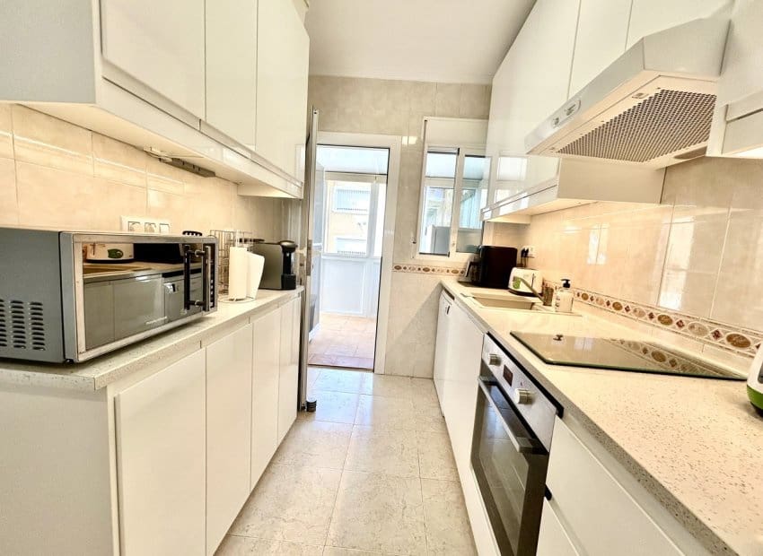 5 camera da letto Villa in vendita in Villamartin con piscina - 269.000 € (Rif: 10076856)