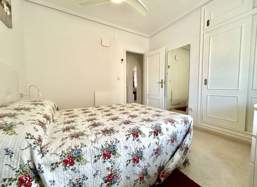 5 camera da letto Villa in vendita in Villamartin con piscina - 269.000 € (Rif: 10076856)