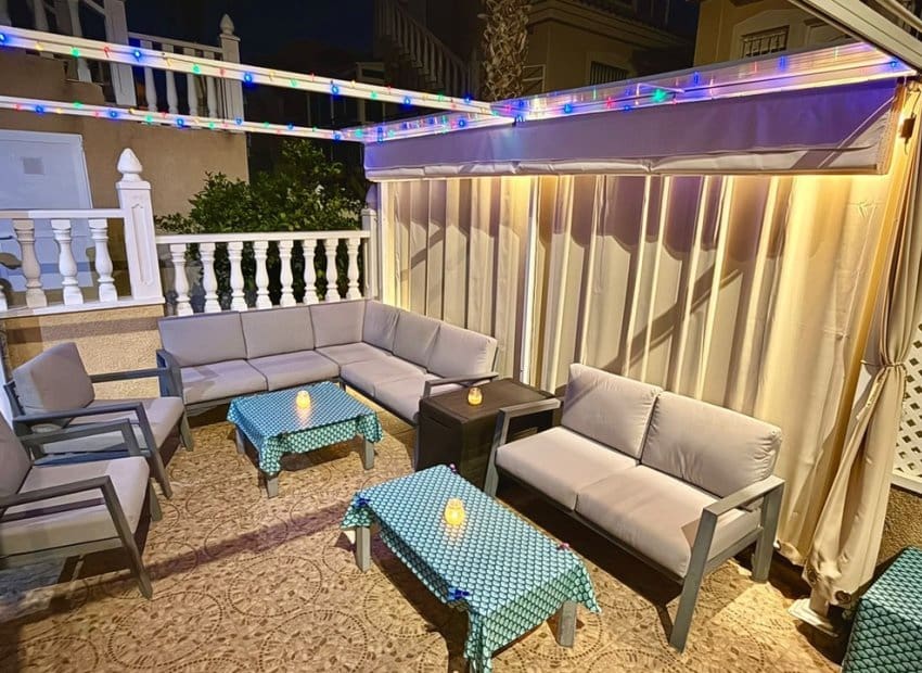 5 camera da letto Villa in vendita in Villamartin con piscina - 269.000 € (Rif: 10076856)