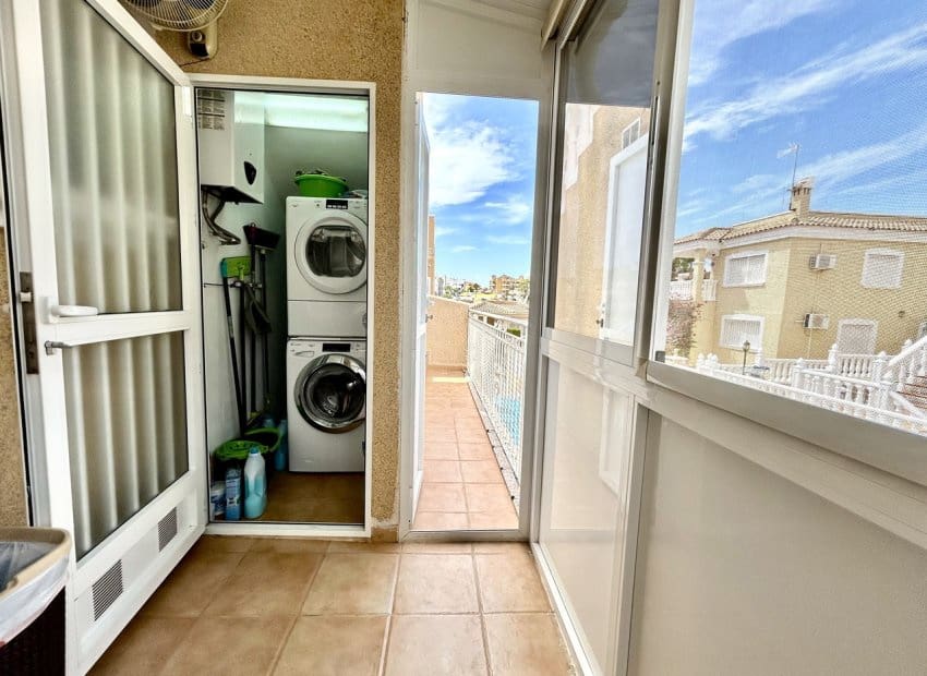 5 camera da letto Villa in vendita in Villamartin con piscina - 269.000 € (Rif: 10076856)