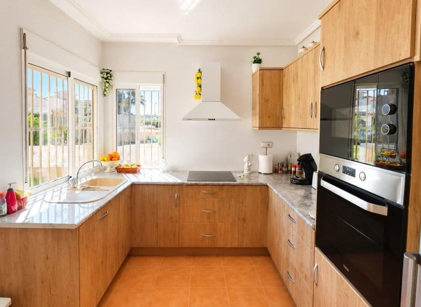 Casa de 2 habitaciones en Algorfa en venta con piscina - 215.000 € (Ref: 10078807)