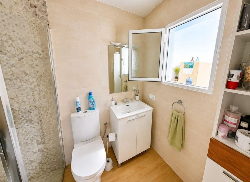 Casa de 2 habitaciones en Algorfa en venta con piscina - 215.000 € (Ref: 10078807)