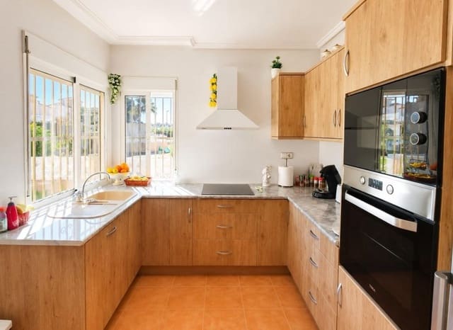 Casa de 2 habitaciones en Algorfa en venta con piscina - 215.000 € (Ref: 10078807)