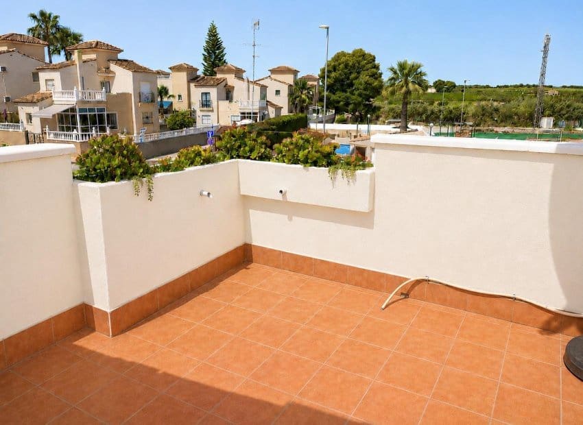 Casa de 2 habitaciones en Algorfa en venta con piscina - 215.000 € (Ref: 10078807)