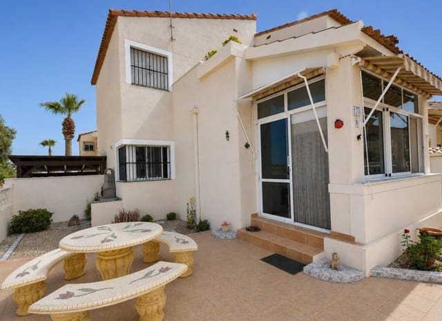 Casa de 2 habitaciones en Algorfa en venta con piscina - 215.000 € (Ref: 10078807)