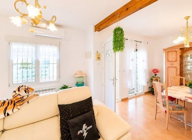 Casa de 2 habitaciones en Algorfa en venta con piscina - 215.000 € (Ref: 10078807)