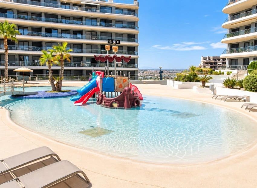 3 soverom Leilighet til salgs i Arenales del Sol med svømmebasseng - € 785 000 (Ref: 10082084)