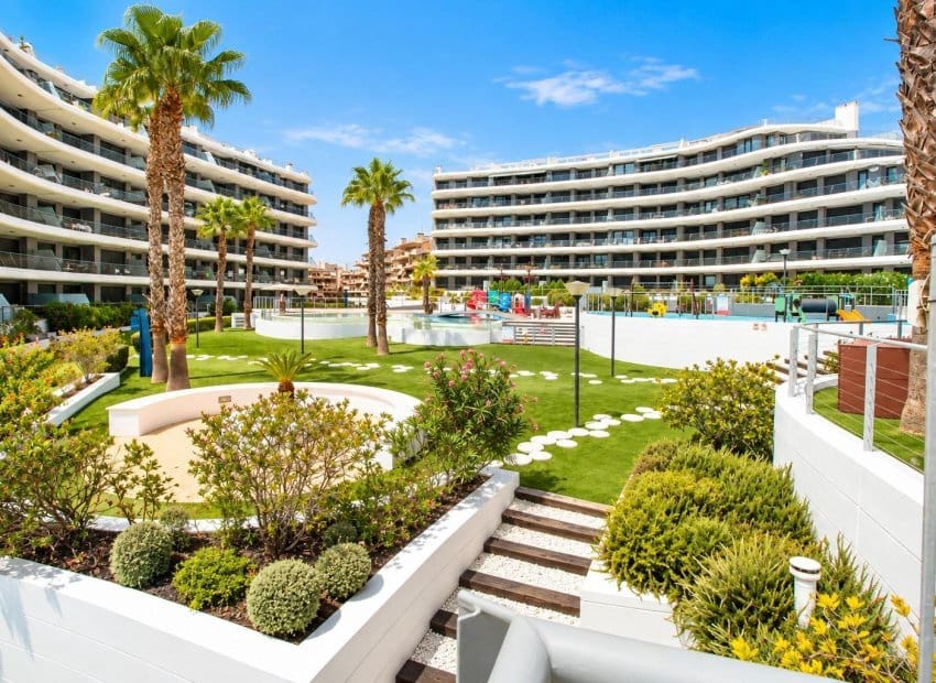 3 soverom Leilighet til salgs i Arenales del Sol med svømmebasseng - € 785 000 (Ref: 10082084)
