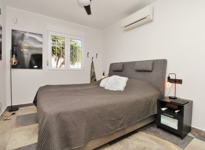 4 camera da letto Villa in vendita in Villamartin con piscina - 419.000 € (Rif: 10082087)