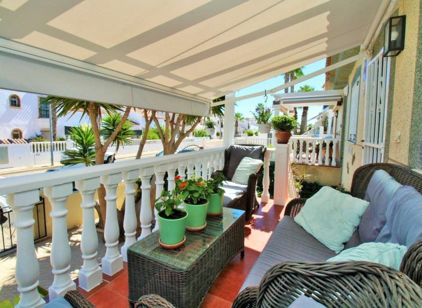 4 camera da letto Villa in vendita in Villamartin con piscina - 419.000 € (Rif: 10082087)
