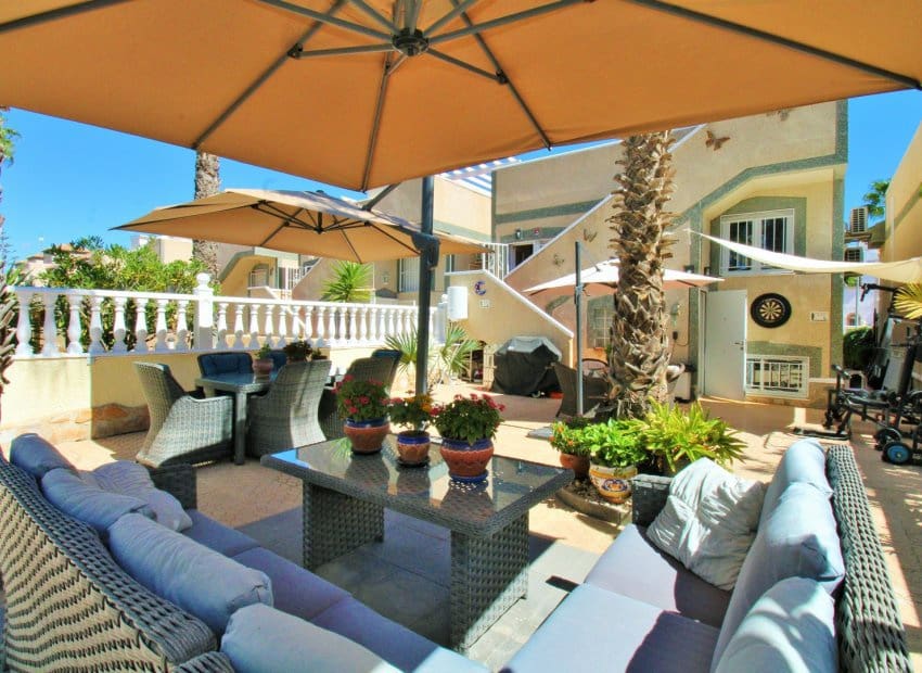 4 camera da letto Villa in vendita in Villamartin con piscina - 419.000 € (Rif: 10082087)