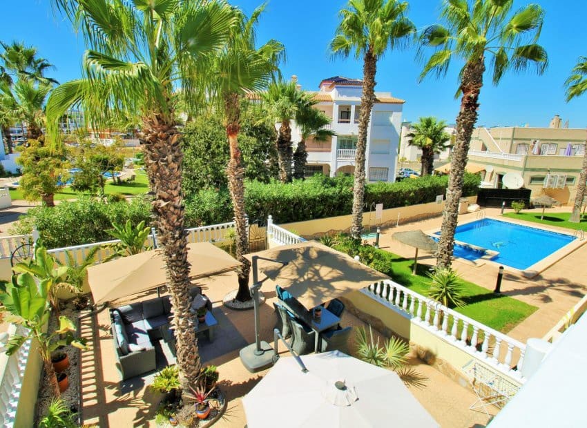 4 camera da letto Villa in vendita in Villamartin con piscina - 419.000 € (Rif: 10082087)