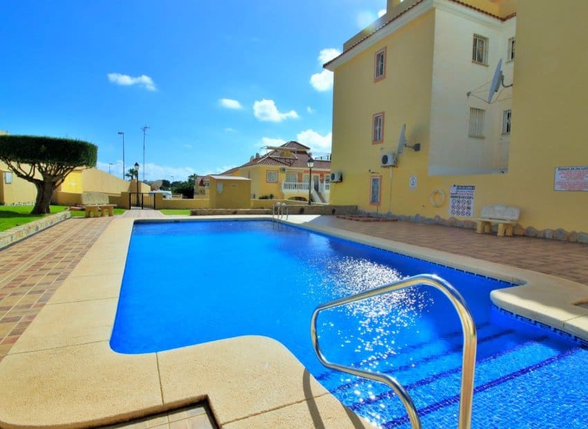 2 sypialnia Dom na sprzedaż w Villamartin z basenem - 159 900 € (Ref: 10082088)