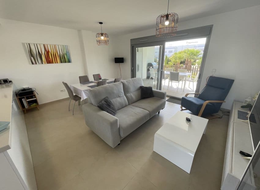 2 soveværelse Lejlighed til salg i Vistabella med swimmingpool - € 259.950 (Ref: 10082091)