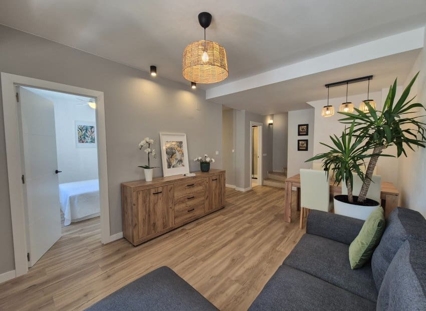 3 soverom Hus til salgs i La Florida med svømmebasseng - € 268 800 (Ref: 10091366)