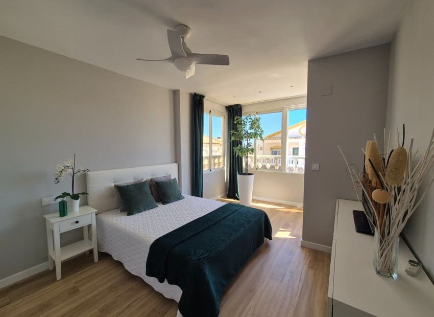 3 soverom Hus til salgs i La Florida med svømmebasseng - € 268 800 (Ref: 10091366)