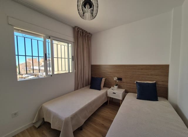 3 soverom Hus til salgs i La Florida, Orihuela med svømmebasseng - € 268 800 (Ref: 10091366)