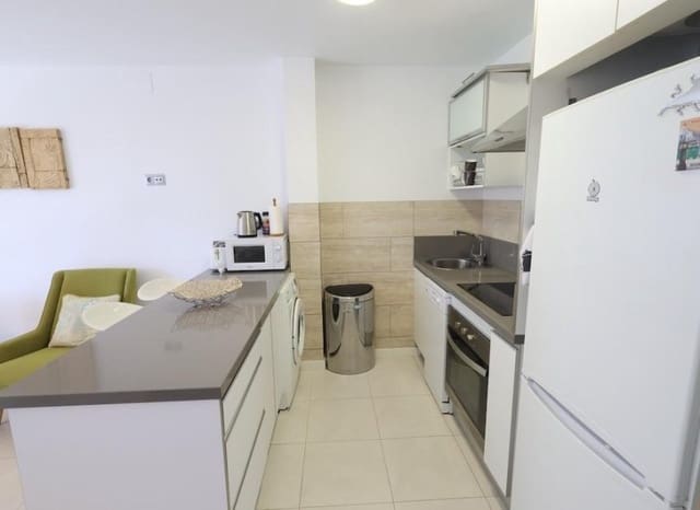 Apartamento de 2 habitaciones en Dehesa de Campoamor, Orihuela en venta con piscina - 235.000 € (Ref: 10091374)