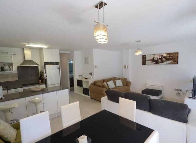 Apartamento de 2 habitaciones en Dehesa de Campoamor, Orihuela en venta con piscina - 235.000 € (Ref: 10091374)