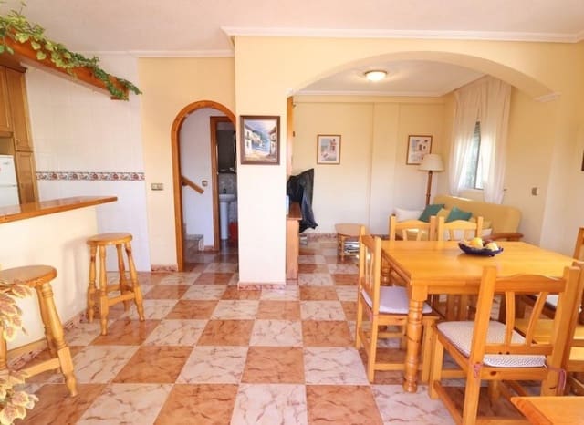 2 makuuhuone Omakotitalo myytävänä paikassa Playa Flamenca, Orihuela mukana uima-altaan 
autotalli - 240 000 € (Ref: 10091376)