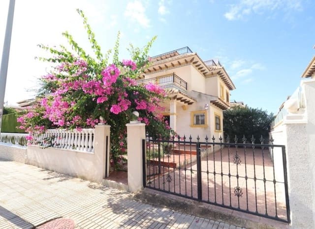2 makuuhuone Omakotitalo myytävänä paikassa Playa Flamenca, Orihuela mukana uima-altaan 
autotalli - 240 000 € (Ref: 10091376)