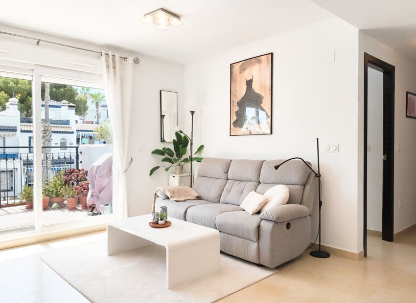 Apartamento de 2 habitaciones en Orihuela Costa en venta - 269.000 € (Ref: 10091378)