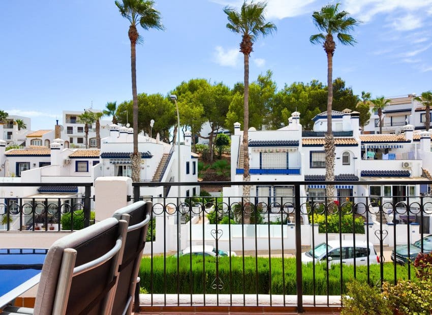 Apartamento de 2 habitaciones en Orihuela Costa en venta - 269.000 € (Ref: 10091378)