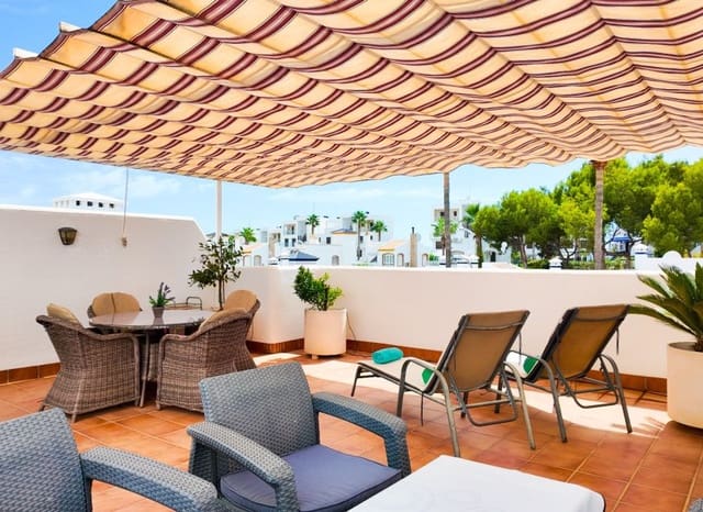 Apartamento de 2 habitaciones en Villamartin, Orihuela en venta - 269.000 € (Ref: 10091378)