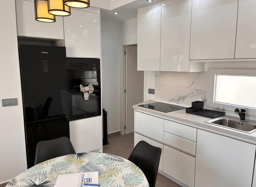 2 Zimmer Apartment zu verkaufen in Orihuela mit Pool - 149.999 € (Ref: 10091381)