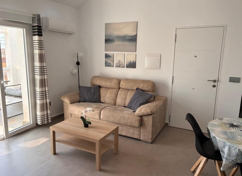 2 Zimmer Apartment zu verkaufen in Orihuela mit Pool - 149.999 € (Ref: 10091381)