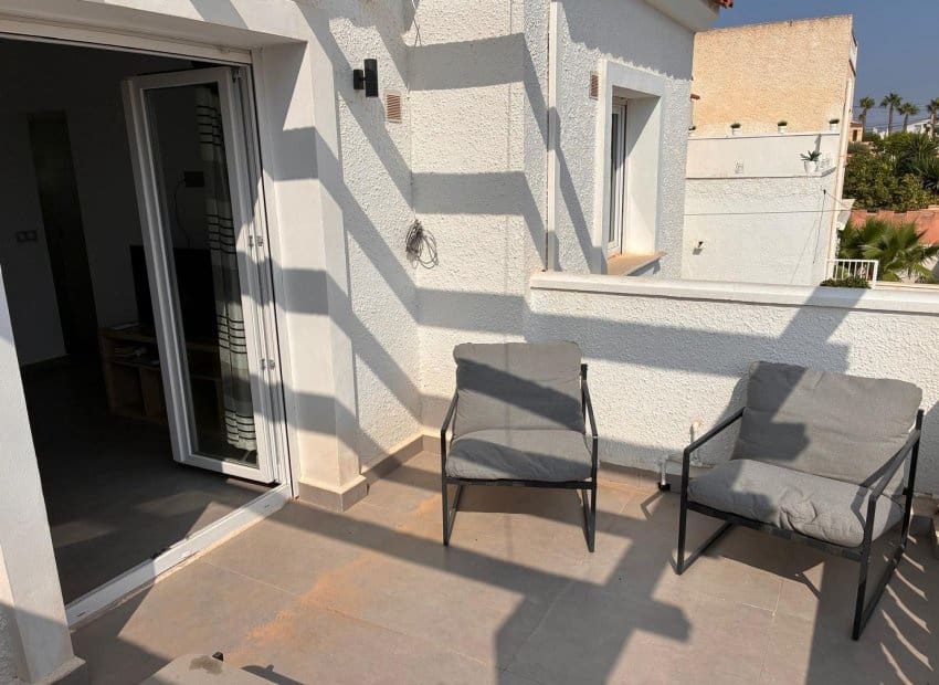 2 Zimmer Apartment zu verkaufen in Orihuela mit Pool - 149.999 € (Ref: 10091381)